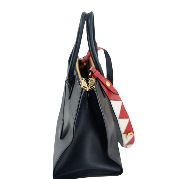 Paradigme Saffiano Tote Medium - Picture 2 of 13